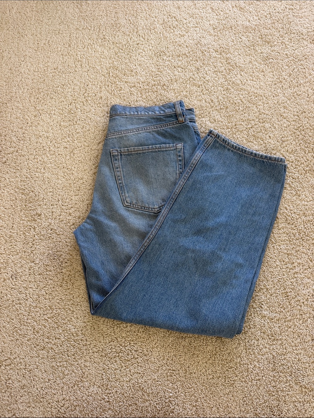 Zara women’s Straight Leg Denim Jeans - Blue
